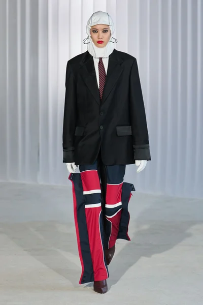 Look 8